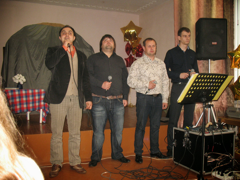 Молодёжь церкви Спасение в Вороново